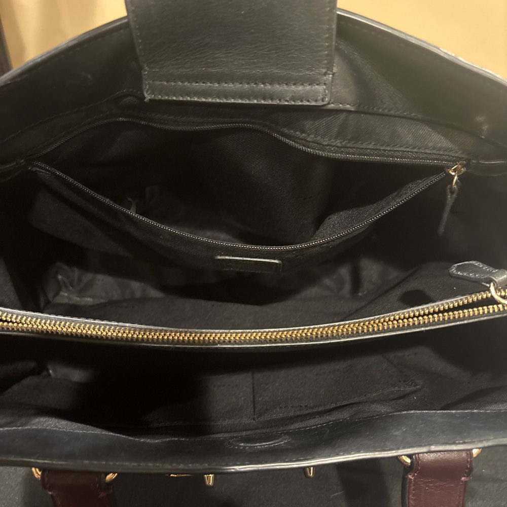 Coach Swagger Carryall - Picture 8 of 9